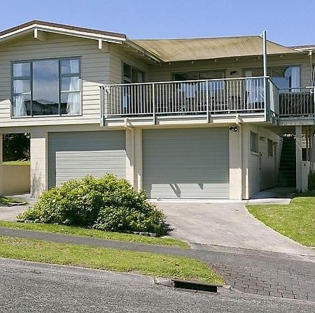 Golders Heights - Taupo Holiday Home Exterior photo